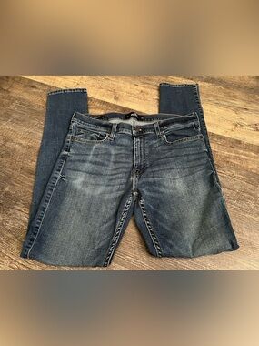 Hollister Men's Slim Straight Dark Blue Wash Jeans
